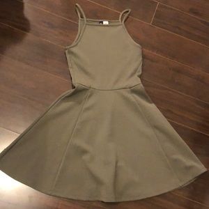 H&M olive green dress